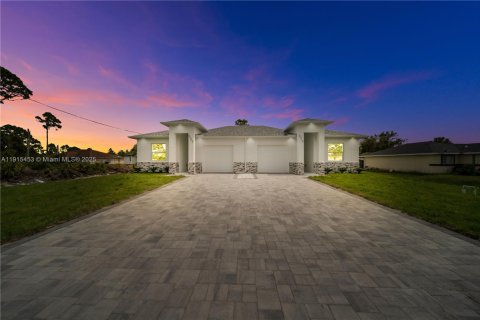 Купить коммерческую недвижимость в Лихай-Эйкерс, Флорида № 1971602 - фото 13