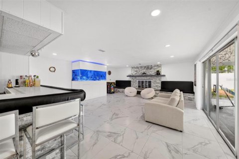 Villa ou maison à louer à Titusville, Floride: 4 chambres, 291.71 m2 № 2386269 - photo 6