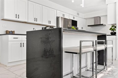 Villa ou maison à louer à Titusville, Floride: 4 chambres, 291.71 m2 № 2386269 - photo 25