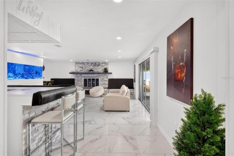 Villa ou maison à louer à Titusville, Floride: 4 chambres, 291.71 m2 № 2386269 - photo 4
