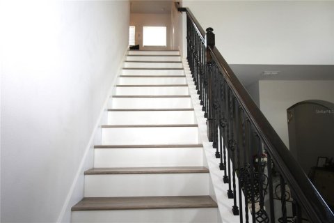 Touwnhouse à vendre à Brandon, Floride: 3 chambres, 172.8 m2 № 2138631 - photo 24