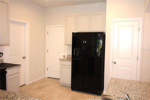 Touwnhouse à vendre à Brandon, Floride: 3 chambres, 172.8 m2 № 2138631 - photo 12