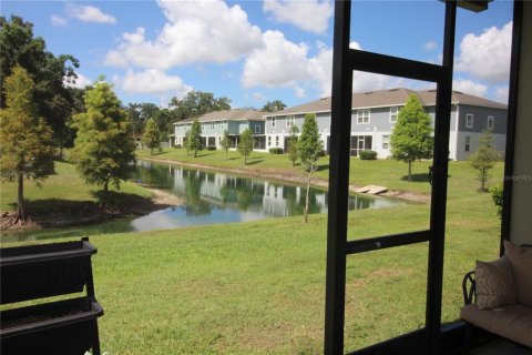 Touwnhouse à vendre à Brandon, Floride: 3 chambres, 172.8 m2 № 2138631 - photo 5
