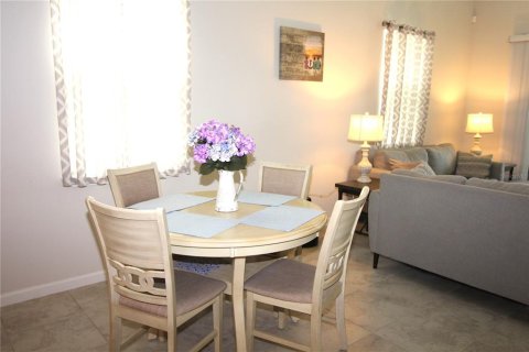 Touwnhouse à vendre à Brandon, Floride: 3 chambres, 172.8 m2 № 2138631 - photo 13