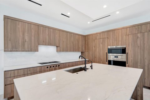 Villa ou maison à vendre à Lake Worth, Floride: 5 chambres, 331.94 m2 № 1714277 - photo 12