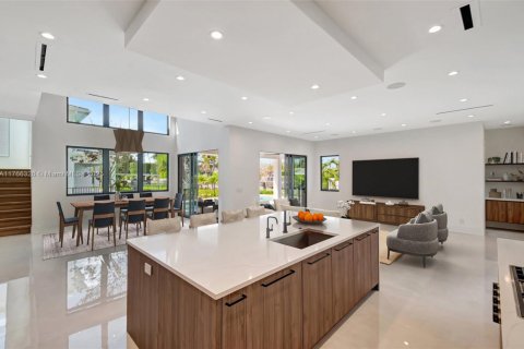 Villa ou maison à vendre à Lake Worth, Floride: 5 chambres, 331.94 m2 № 1714277 - photo 17