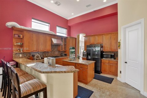 Купить виллу или дом в Хомстед, Флорида 4 спальни, 313.36м2, № 2029888 - фото 12