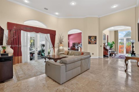 Купить виллу или дом в Хомстед, Флорида 4 спальни, 313.36м2, № 2029888 - фото 7