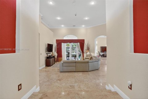 Купить виллу или дом в Хомстед, Флорида 4 спальни, 313.36м2, № 2029888 - фото 6