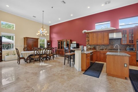 Купить виллу или дом в Хомстед, Флорида 4 спальни, 313.36м2, № 2029888 - фото 11