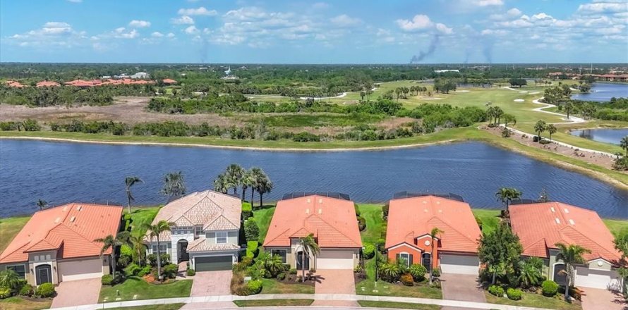 Villa ou maison à Venice, Floride 3 chambres, 203.83 m2 № 1636591
