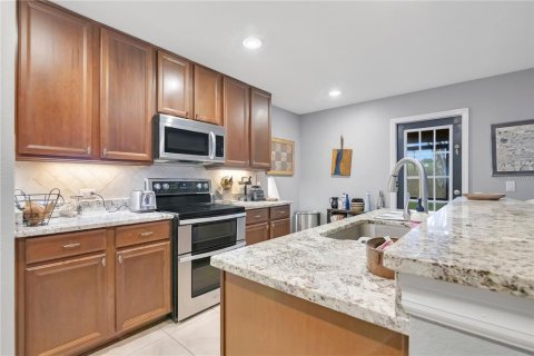 House in Mount Dora, Florida 3 bedrooms, 164.34 sq.m. № 2108144 - photo 11