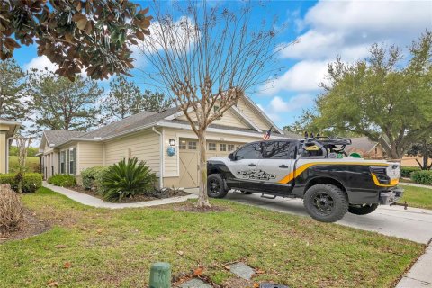 House in Mount Dora, Florida 3 bedrooms, 164.34 sq.m. № 2108144 - photo 3