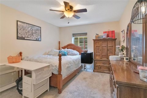 House in Mount Dora, Florida 3 bedrooms, 164.34 sq.m. № 2108144 - photo 13