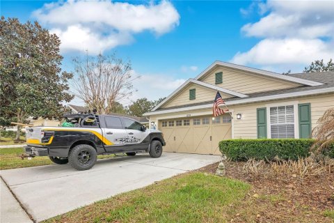 House in Mount Dora, Florida 3 bedrooms, 164.34 sq.m. № 2108144 - photo 2
