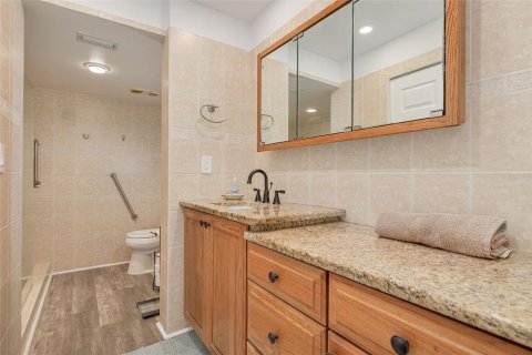 Condo in Redington Shores, Florida, 2 bedrooms  № 1521785 - photo 26
