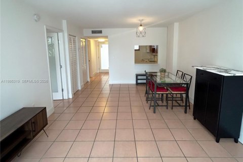 Copropriété à louer à Miami Beach, Floride: 1 chambre, 69.86 m2 № 2062946 - photo 11