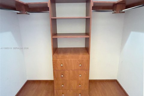 Copropriété à louer à Miami Beach, Floride: 1 chambre, 69.86 m2 № 2062946 - photo 17