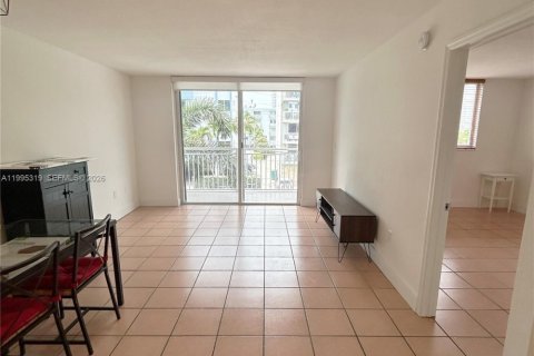 Copropriété à louer à Miami Beach, Floride: 1 chambre, 69.86 m2 № 2062946 - photo 10