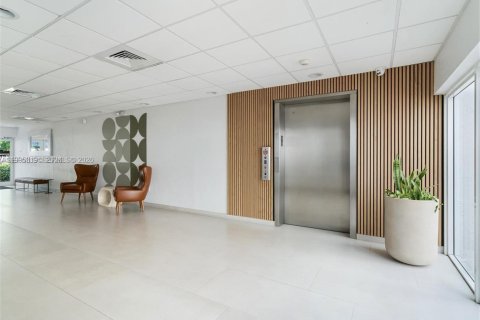 Copropriété à louer à Miami Beach, Floride: 1 chambre, 69.86 m2 № 2062946 - photo 21