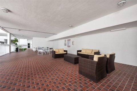 Copropriété à louer à Miami Beach, Floride: 1 chambre, 69.86 m2 № 2062946 - photo 26