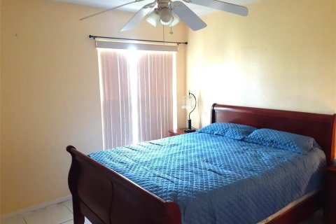 House in Kissimmee, Florida 3 bedrooms, 130.43 sq.m. № 1521223 - photo 13
