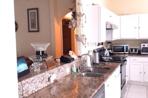 House in Kissimmee, Florida 3 bedrooms, 130.43 sq.m. № 1521223 - photo 21