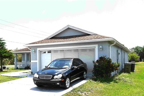 House in Kissimmee, Florida 3 bedrooms, 130.43 sq.m. № 1521223 - photo 5