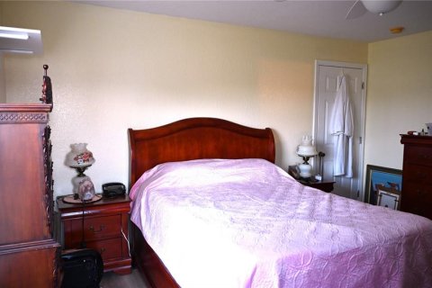 House in Kissimmee, Florida 3 bedrooms, 130.43 sq.m. № 1521223 - photo 9