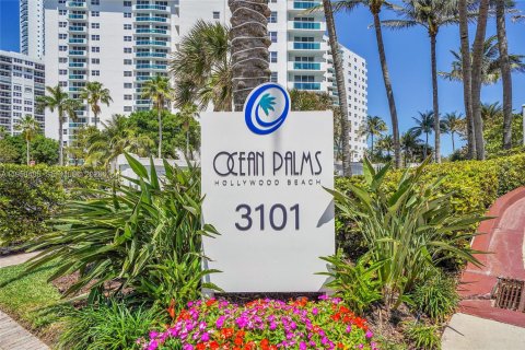 Condo à Hollywood, Floride, 3 chambres № 2080543