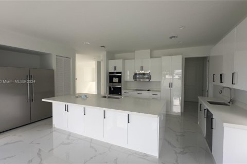 Villa ou maison à vendre à Dania Beach, Floride: 5 chambres № 1985471 - photo 25