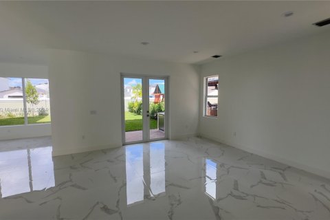 Villa ou maison à vendre à Dania Beach, Floride: 5 chambres № 1985471 - photo 12