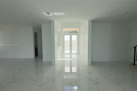 Villa ou maison à vendre à Dania Beach, Floride: 5 chambres № 1985471 - photo 5