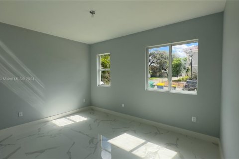 Villa ou maison à vendre à Dania Beach, Floride: 5 chambres № 1985471 - photo 16