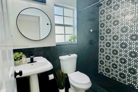 Villa ou maison à louer à Fort Lauderdale, Floride: 2 chambres, 83.61 m2 № 2006734 - photo 7