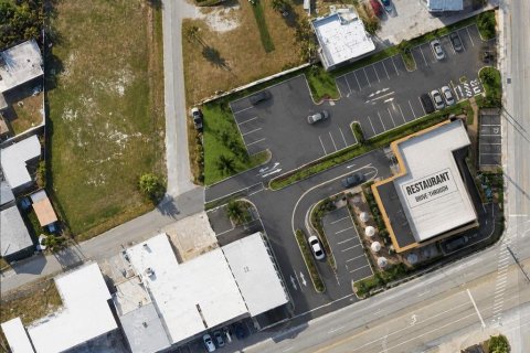 Immobilier commercial à vendre à Daytona Beach, Floride: 293.94 m2 № 2214707 - photo 3