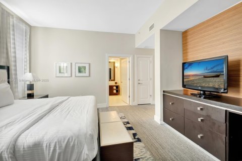 Condominio en venta en Doral, Florida, 1 dormitorio, 65.5 m2 № 1961740 - foto 4