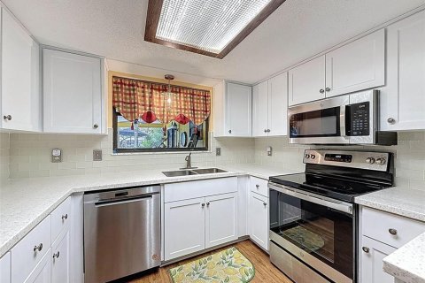 Villa ou maison à vendre à Spring Hill, Floride: 4 chambres, 168.34 m2 № 1901871 - photo 11