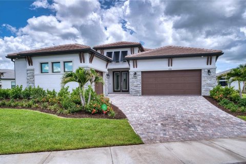 House in Sarasota, Florida 3 bedrooms, 276.48 sq.m. № 2221588 - photo 2