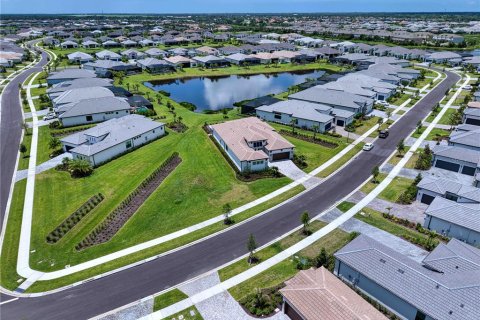 House in Sarasota, Florida 3 bedrooms, 276.48 sq.m. № 2221588 - photo 4