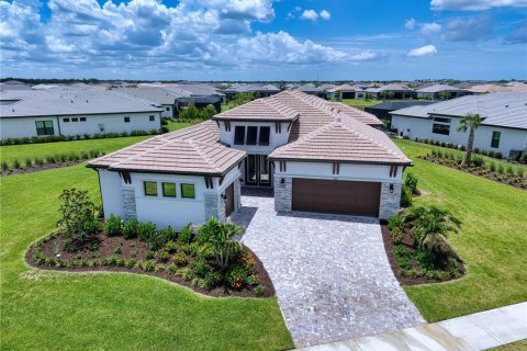 House in Sarasota, Florida 3 bedrooms, 276.48 sq.m. № 2221588
