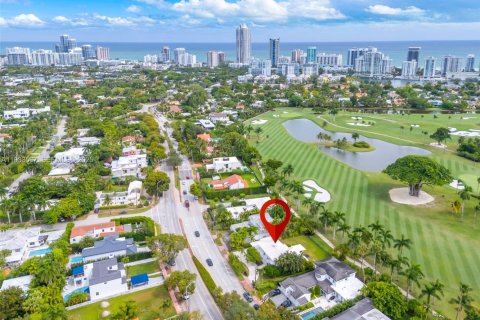 Купить виллу или дом в Майами-Бич, Флорида 3 спальни, 377.28м2, № 1991239 - фото 3