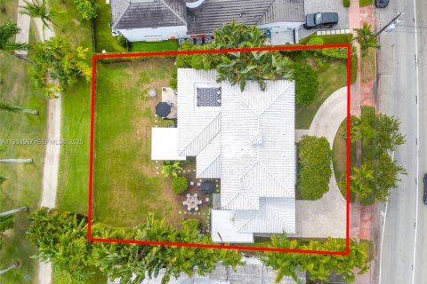 Купить виллу или дом в Майами-Бич, Флорида 3 спальни, 377.28м2, № 1991239 - фото 8