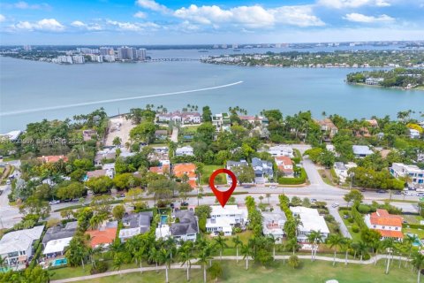 Купить виллу или дом в Майами-Бич, Флорида 3 спальни, 377.28м2, № 1991239 - фото 5