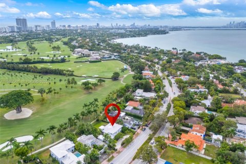 Купить виллу или дом в Майами-Бич, Флорида 3 спальни, 377.28м2, № 1991239 - фото 7