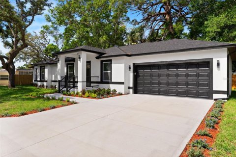 Casa en venta en Saint Petersburg, Florida, 4 dormitorios, 161.65 m2 № 2196563 - foto 2
