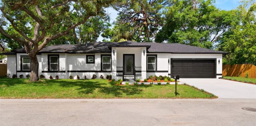 Casa en Saint Petersburg, Florida 4 dormitorios, 161.65 m2 № 2196563