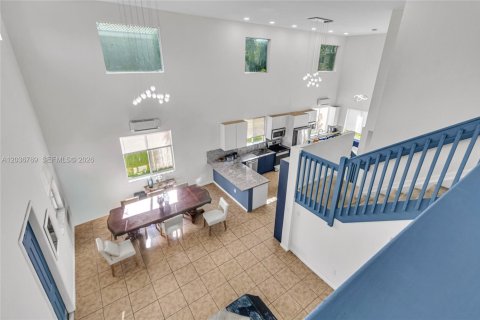 Villa ou maison à vendre à Miami Gardens, Floride: 5 chambres, 226.77 m2 № 2087867 - photo 5