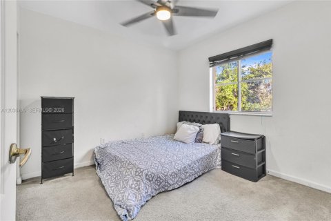 Villa ou maison à vendre à Miami Gardens, Floride: 5 chambres, 226.77 m2 № 2087867 - photo 17