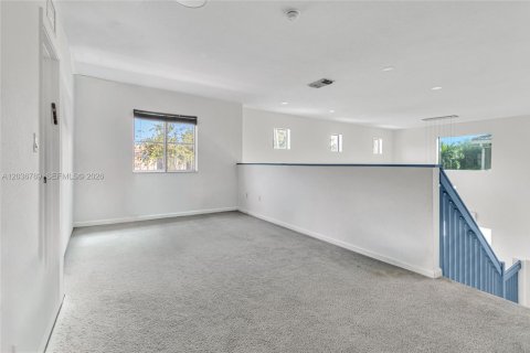 Villa ou maison à vendre à Miami Gardens, Floride: 5 chambres, 226.77 m2 № 2087867 - photo 21